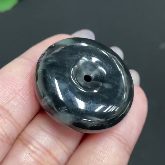 H33930359 Hetian Jade Pendant, Peace Knot, Total Weight Approx. 17.9g