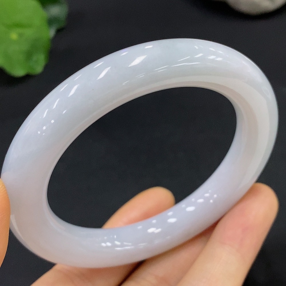 F22478896 Jadeite Round Bangle Size 53.7 Total Weight 61.412g