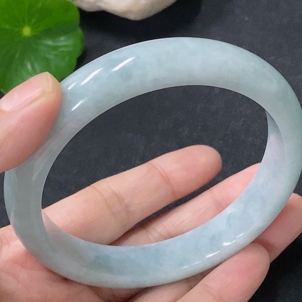 F33912538 Jadeite Round Bangle Size 60mm Total Weight Approx. 57g