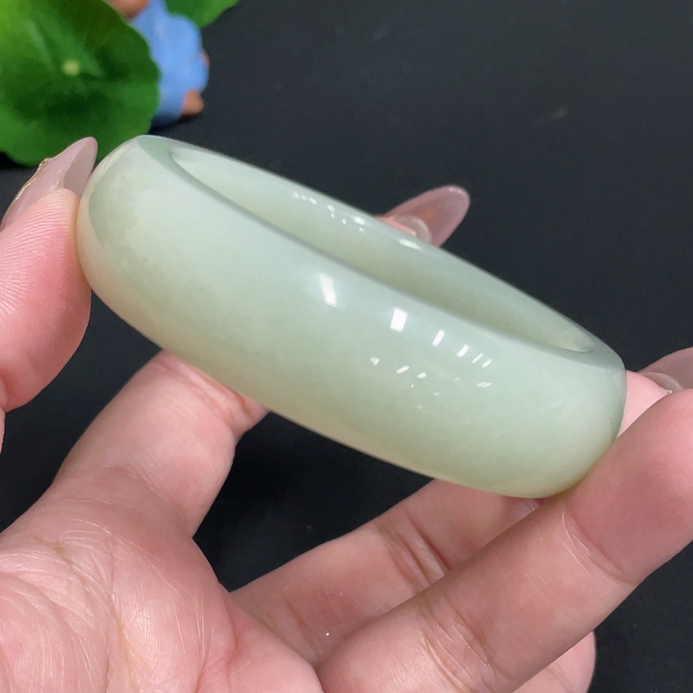 H26000114 Hetian Jade Round Bracelet Size 56.2 Total Weight Approx. 84.3g