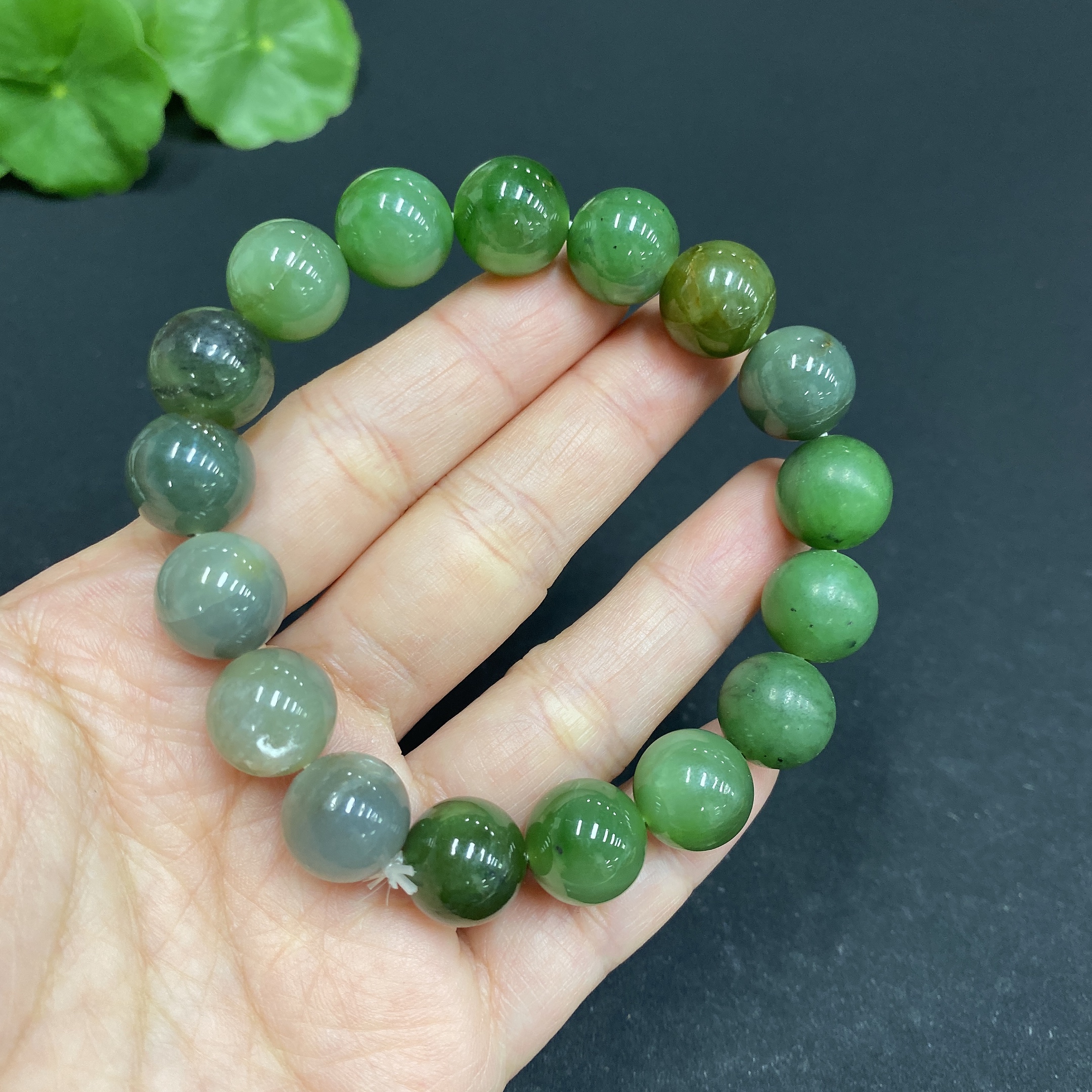 H32814023 Hetian Jade Bracelet, approx. 11.8mm beads, total weight about 45.5g