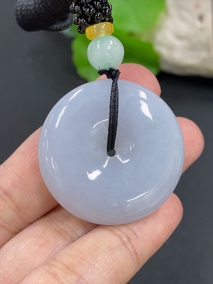 F41921831 翡翠平安扣挂件 货品总重约18.49g 配珠非A