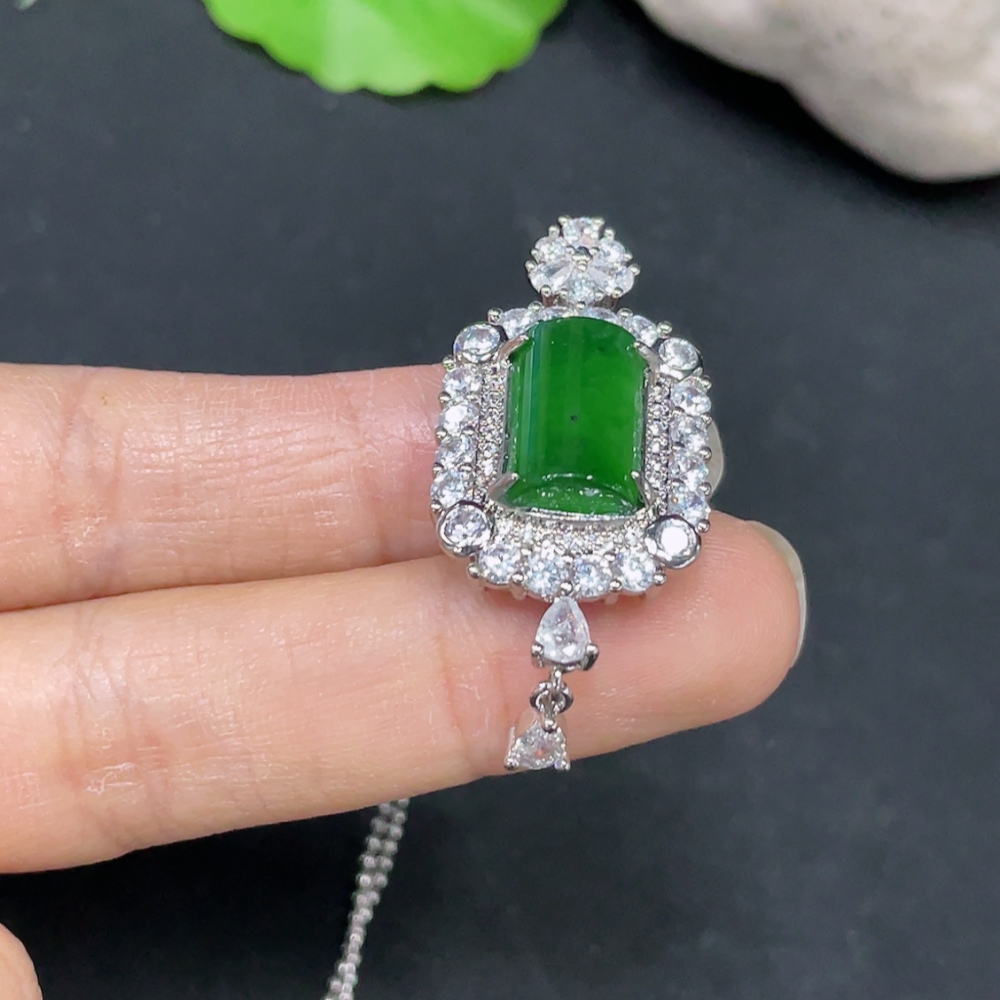 F30563426 Jadeite Inlaid Pendant Non-Gold Total Weight Approx. 6.9g (Incl. Chain)