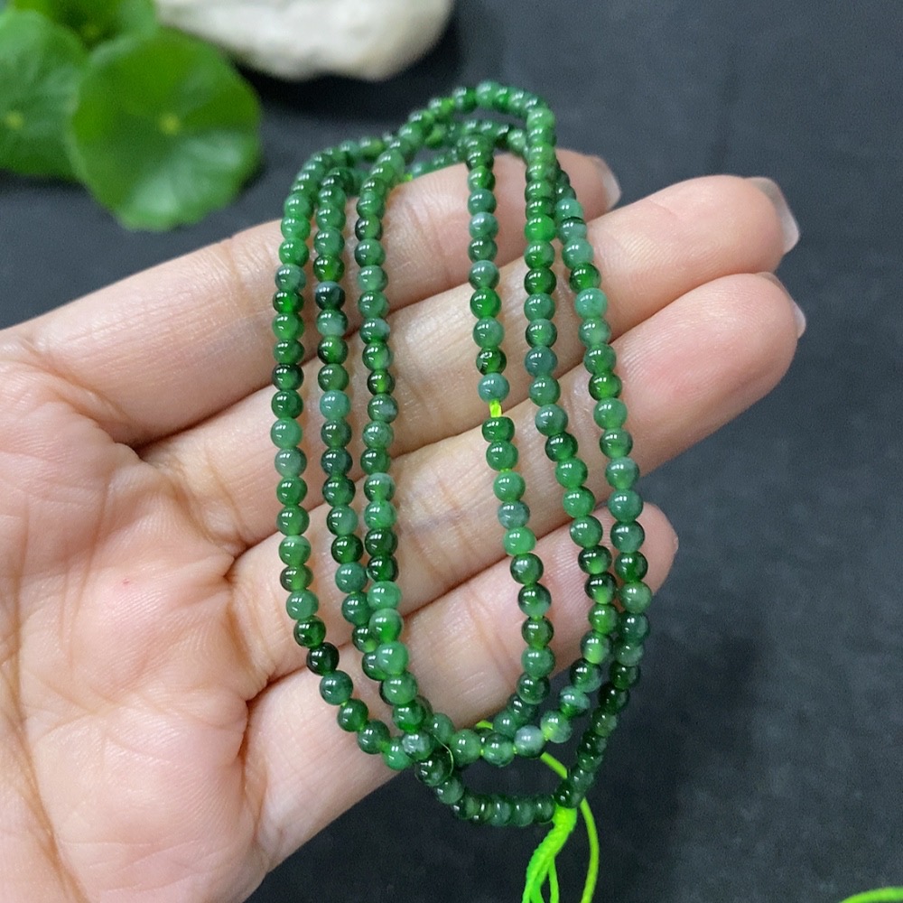 F34031770 Jadeite bead necklace, approx. 2.8mm, total weight approx. 8.2g