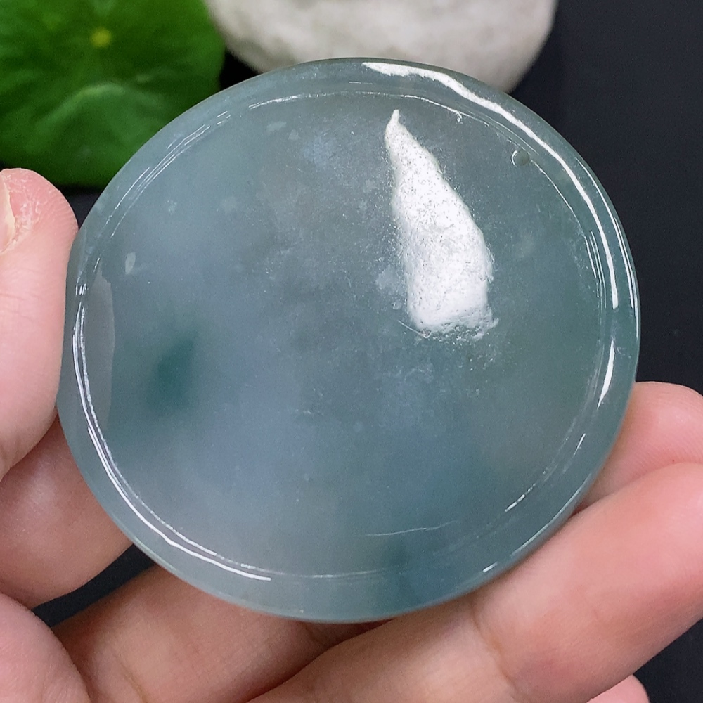 F33857927 Jadeite Dragon-Guarding Guanyin Pendant