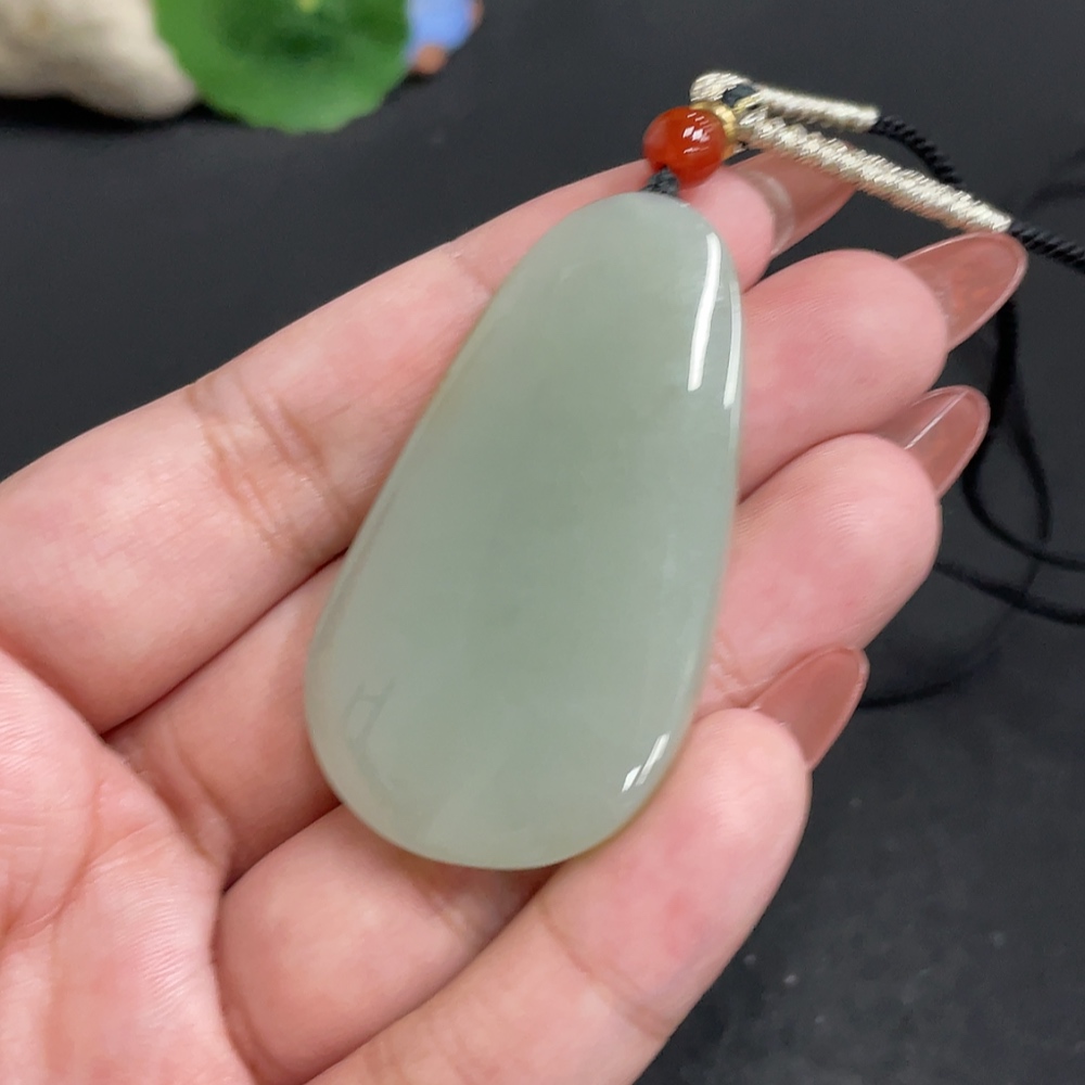 H34010532 Hetian Jade Pendant, Plain Pendant