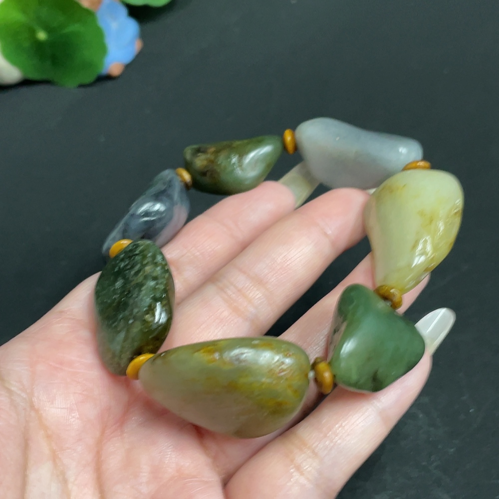 H28273682 Hetian Jade Bracelet (Undetermined Skin Color Origin, Total Weight Approx. 88.7g)