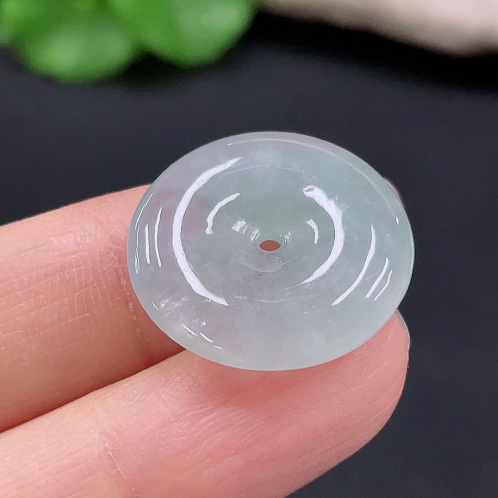 F23595587 JadeitePeace Knot, Total Weight 4.587g