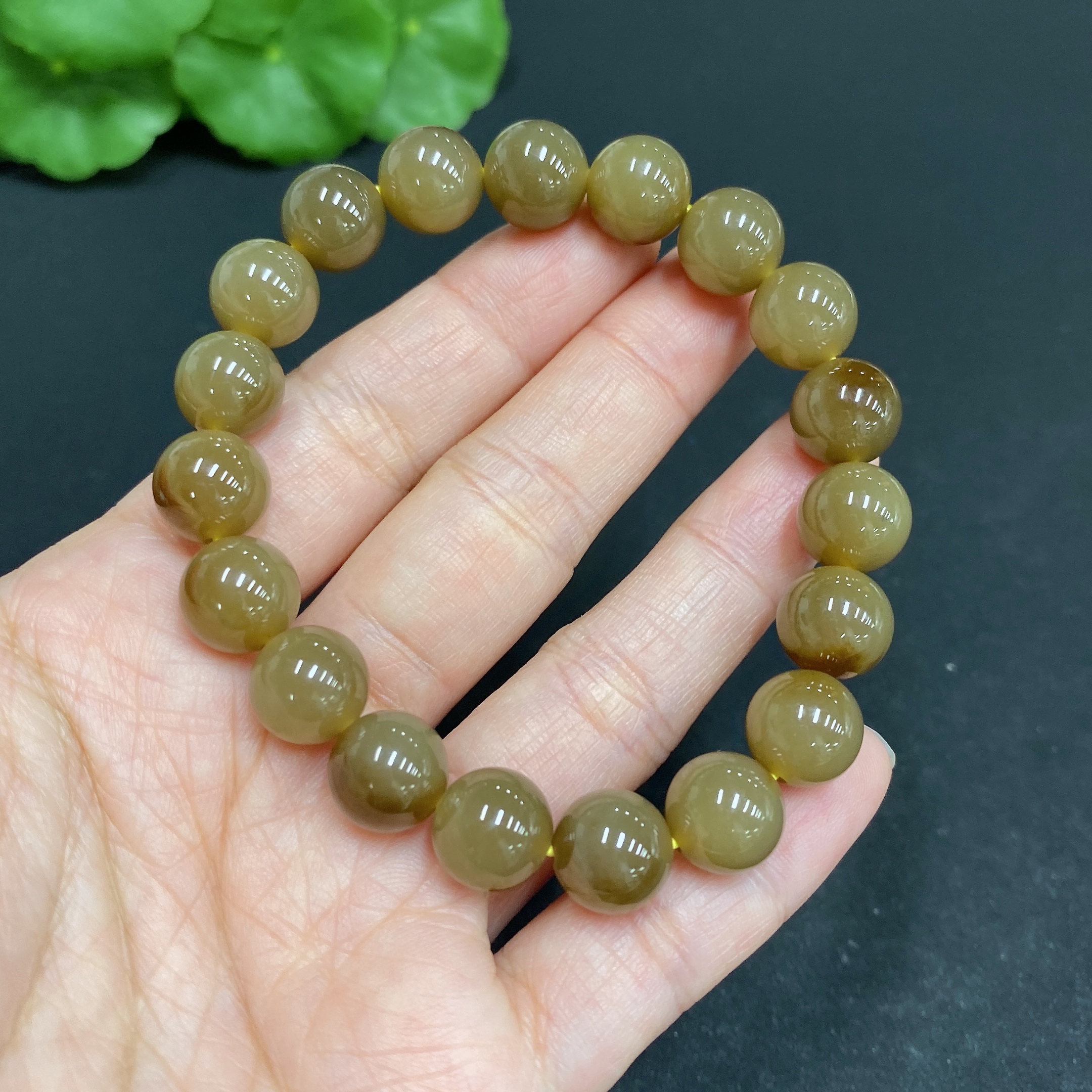 H33845252 Hetian Jade Bracelet        Approx. 9.8mm        Total Weight Approx. 29.6g
