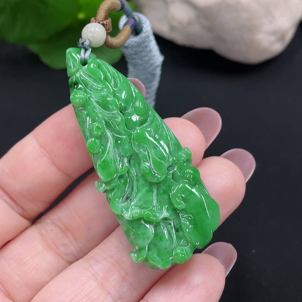 F28224903 Jadeite Cabbage Pendant Total Weight Approx. 21g (Including Rope Weight)