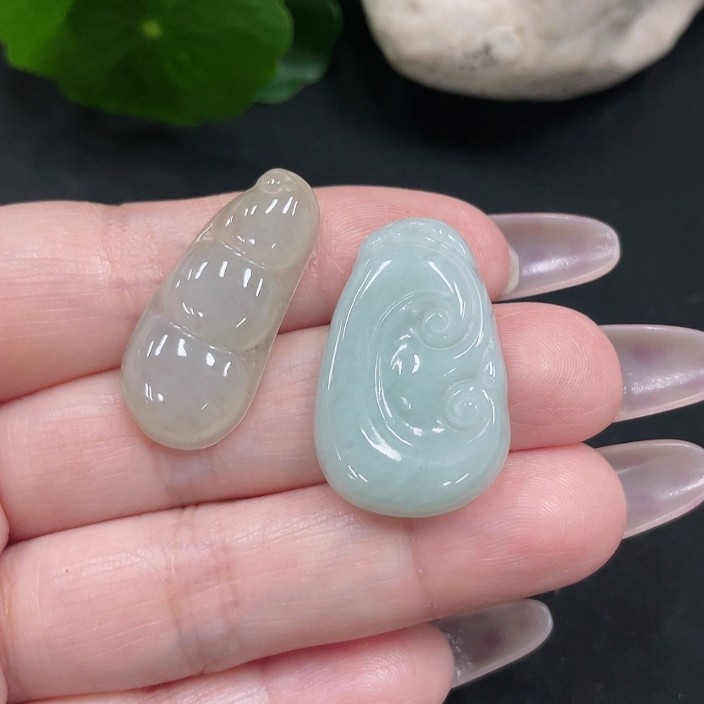F35082652 Jadeite Fudo/Ruyi Pendant