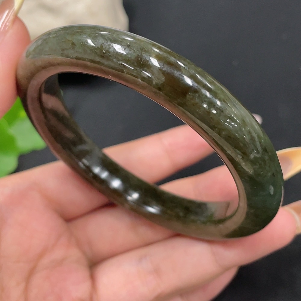 H30491389 Hetian Jade Round Bracelet Size 59.5 Total Weight Approx. 59.2g