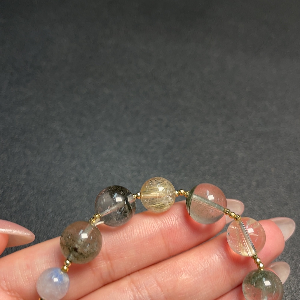 C34040368 Crystal bracelet, non-gold, total weight approx. 24.67g, size approx. 11.6mm, color origin undetermined, stones may not be natural (color, with impurities)