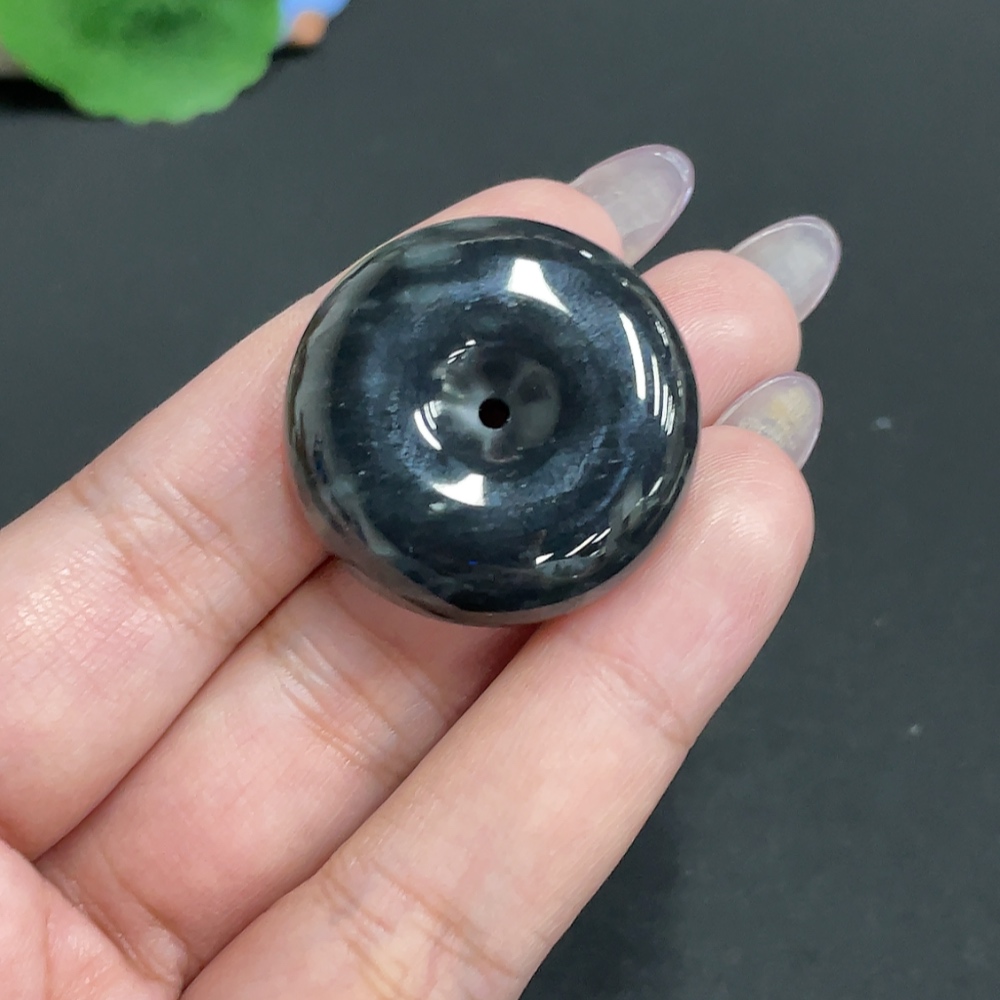 H33930359 Hetian Jade Pendant, Peace Knot, Total Weight Approx. 17.9g