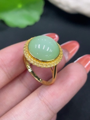 H34026062 Hetian Jade Jasper Inlaid Ring 18k Gold with Uncertain Red Mark in the Center Size 15 Total Weight Approx. 3.6g