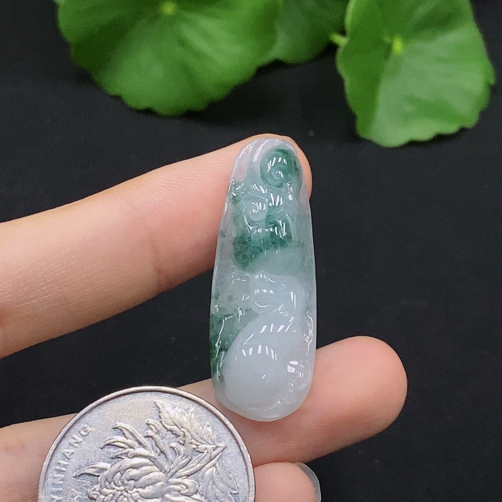 F29376891 Jadeite Auspicious Beast Pendant Total Weight: Approx. 5.98g