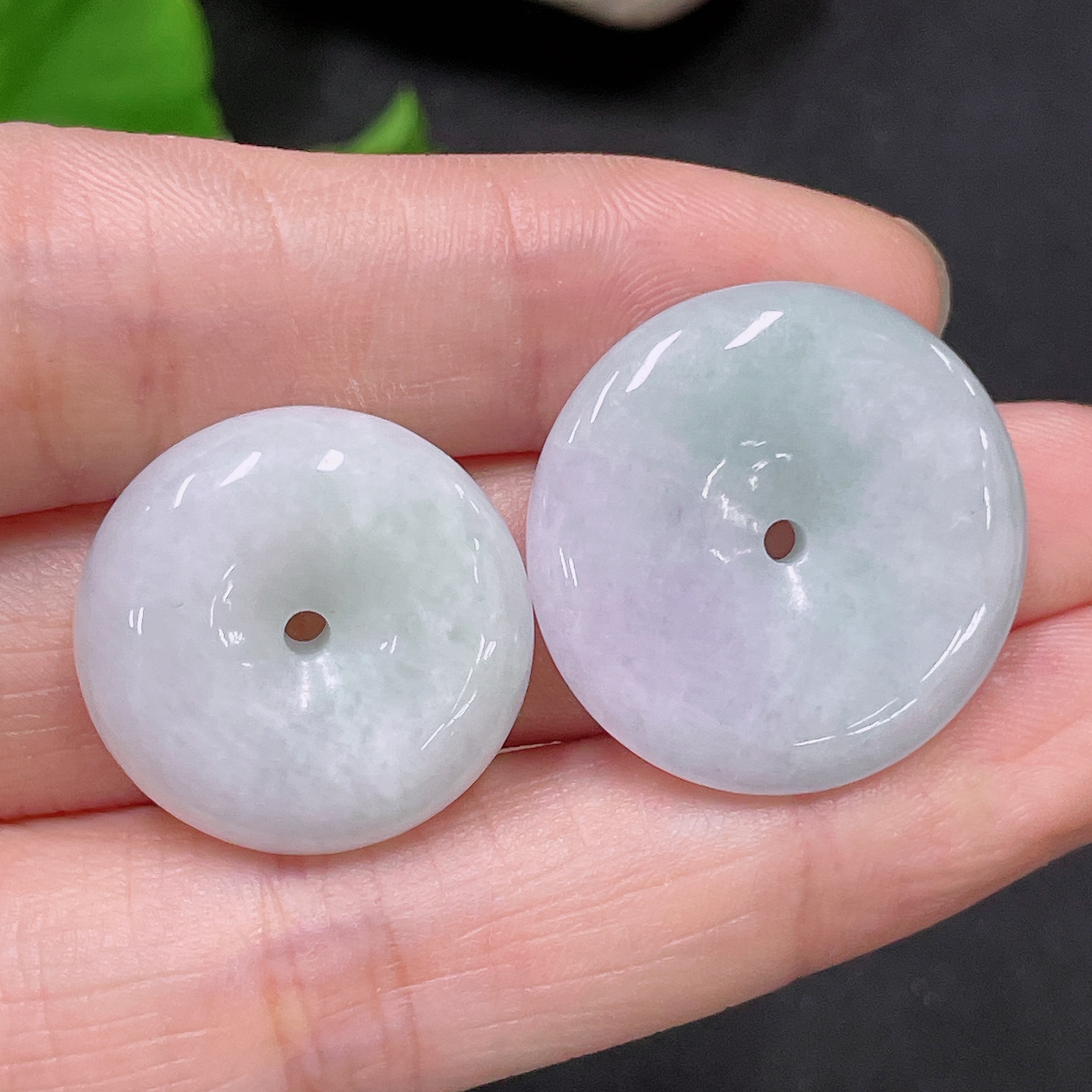 F33919758 Jadeite Safety Buckle Pendant Sell as a Lot