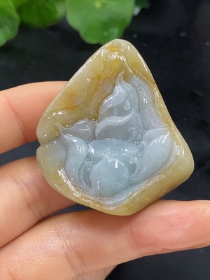 F26939387 翡翠毛货莲花挂件 货品总重约28.92克