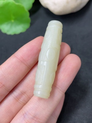 H41904500 和田玉挂件    天珠    货品总重约13.6g