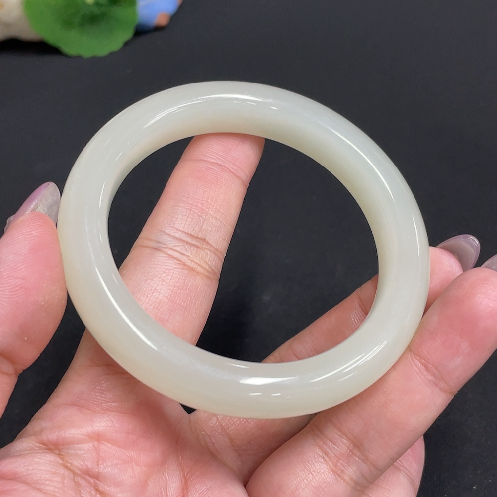 H33901110 Hetian Jade Round Bracelet Size 56.8 Total Weight Approx. 55.2g