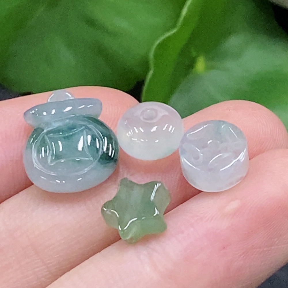 F33895444 Jadeite Pendant Yellow Color Origin Undetermined