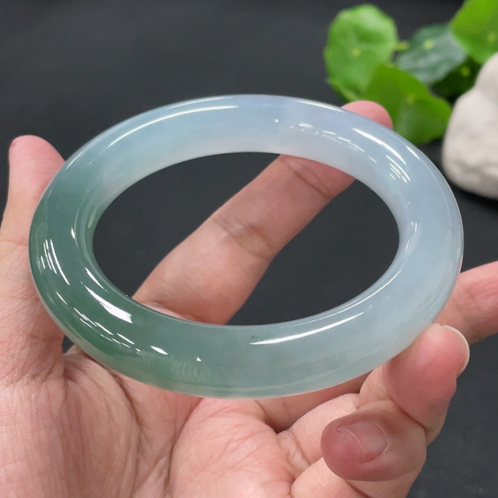 F34019582 Jadeite Round Bangle Size 57.5mm Total Weight Approx. 85.59g