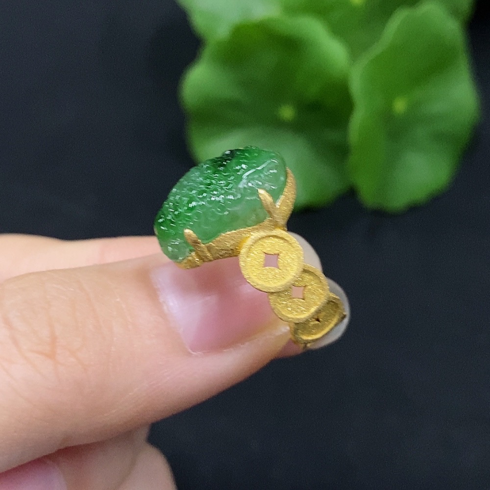 F28252261 Jadeite and Diamond Ring in 18K Gold Size 10 Total Weight Approx. 5.17g