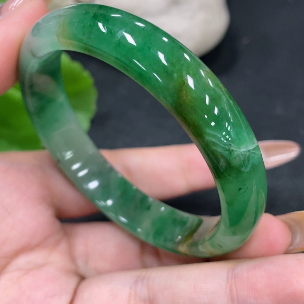 H32704836 African Emerald (Dulong Jade) Round Bracelet Size 54.5 Total Weight Approx. 333.8g