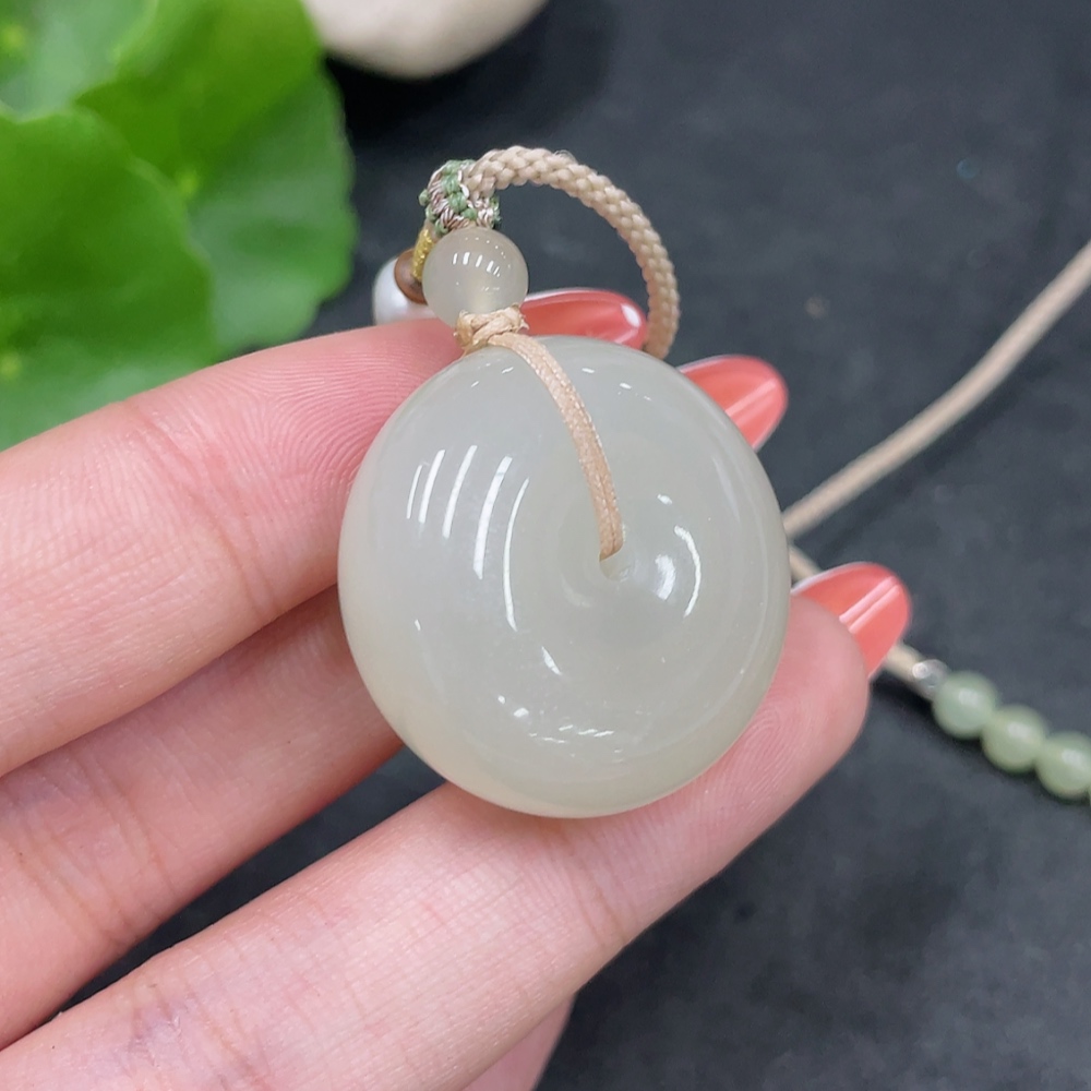 H34981182 Hetian Jade Pendant, Peace Buckle, Total Weight (including rope) 22.2g
