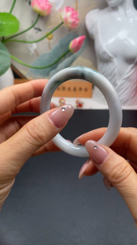 F26021247 Jadeite Round Bangle Total Weight Approx. 46.5g Size 56.3