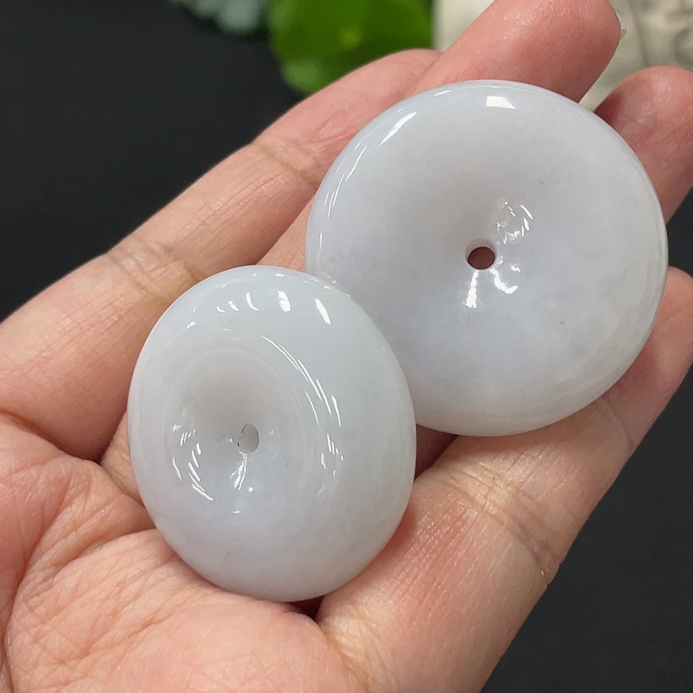 F31625820 JadeitePeace Pendant