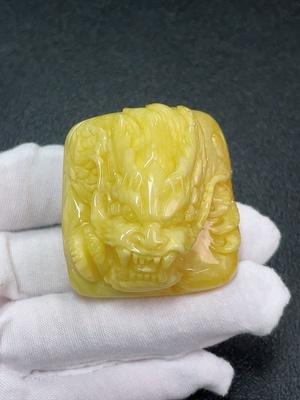 C41833607 琥珀蜜蜡饰品  货品总重约27.65克