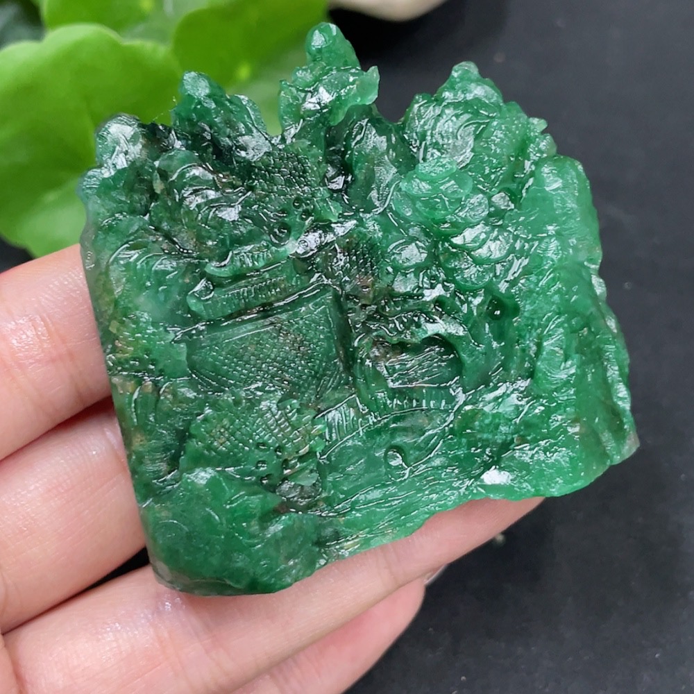 H35084405 African Emerald (Dulong Jade)