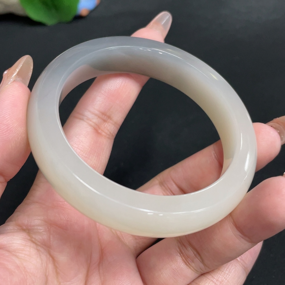 H32700395 Hetian Jade Round Bracelet Size 56.8 Total Weight Approx. 61.6g