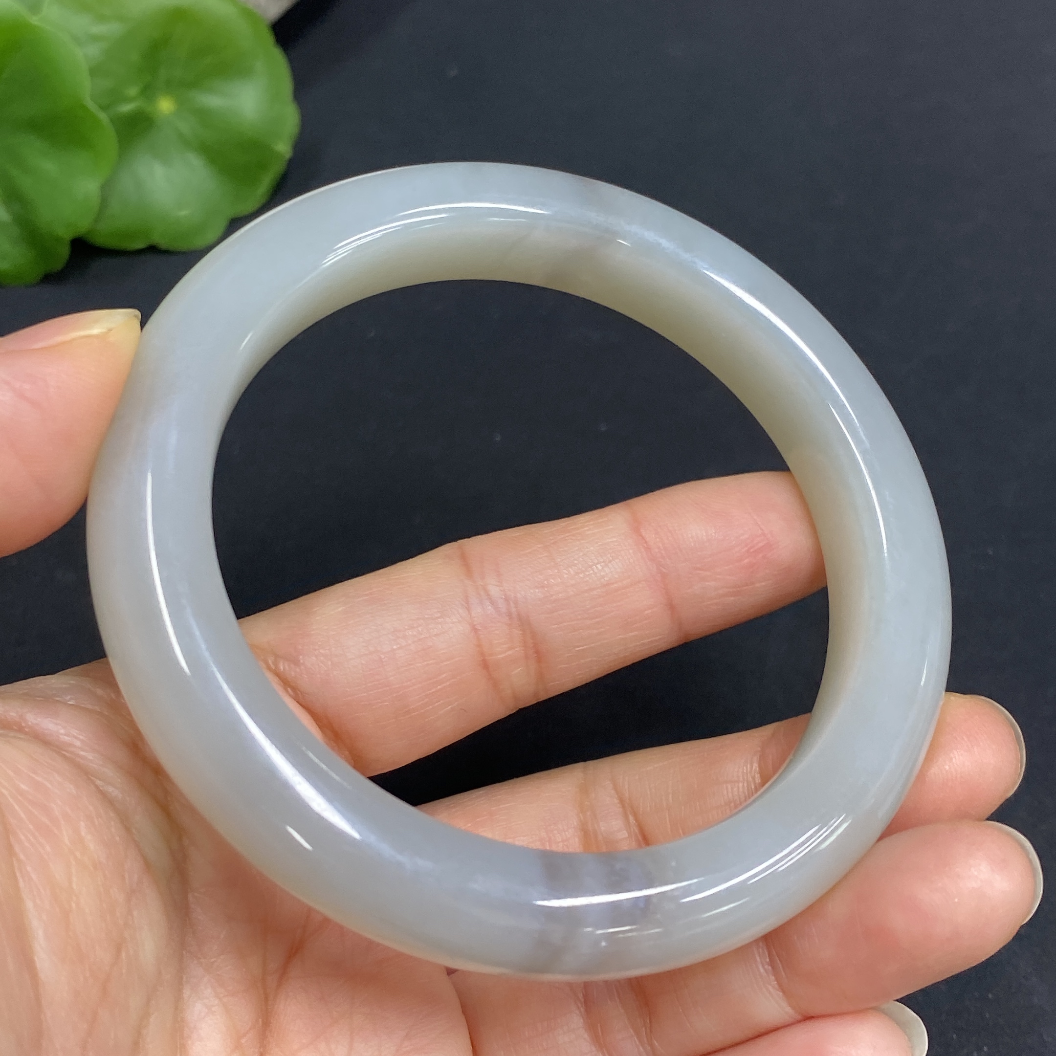 H31584554 Hetian Jade Round Bracelet Size 57 Total Weight Approx. 55.8g Containing Other Mineral Components