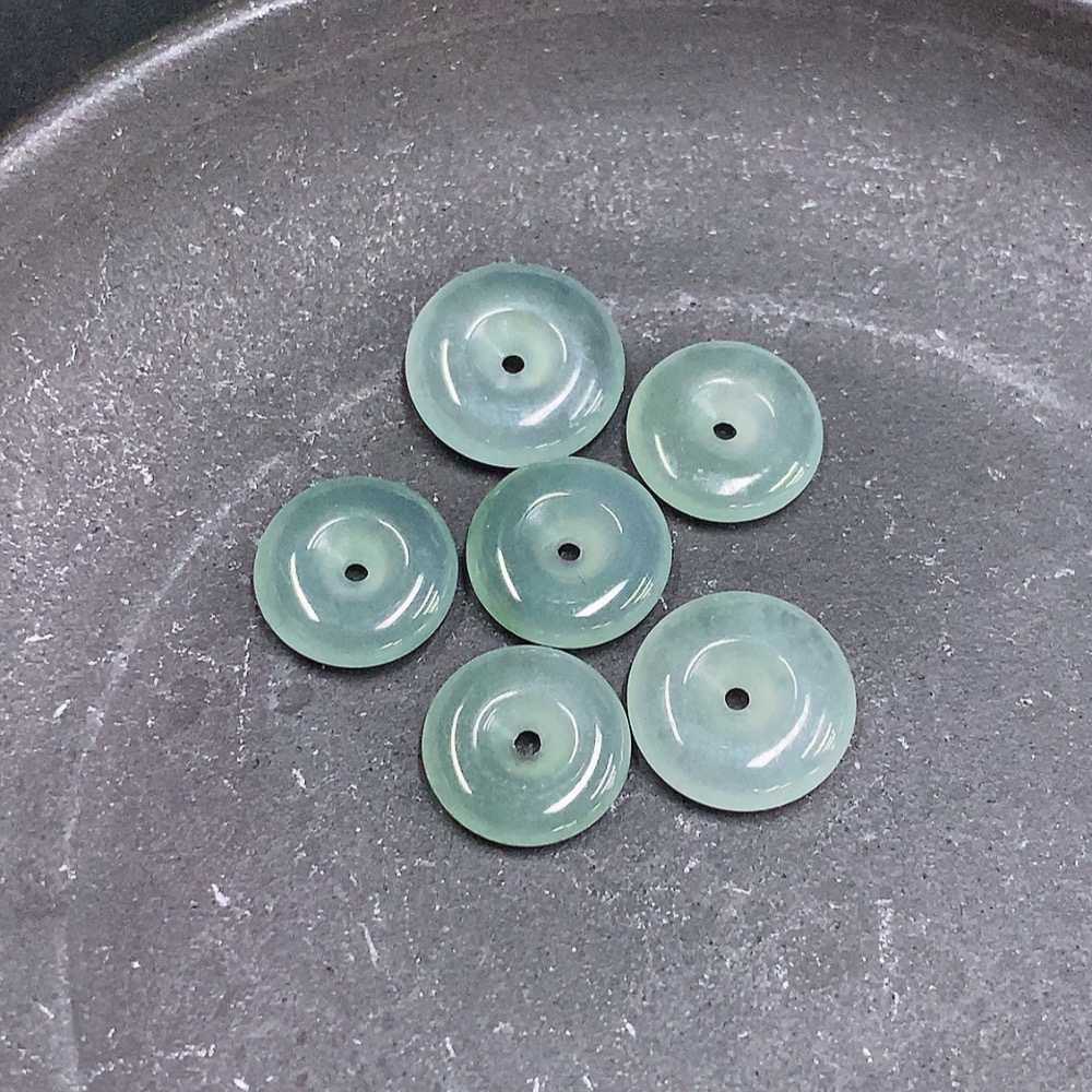 F34968451 Jadeite Peace Buckle Sell as a Lot