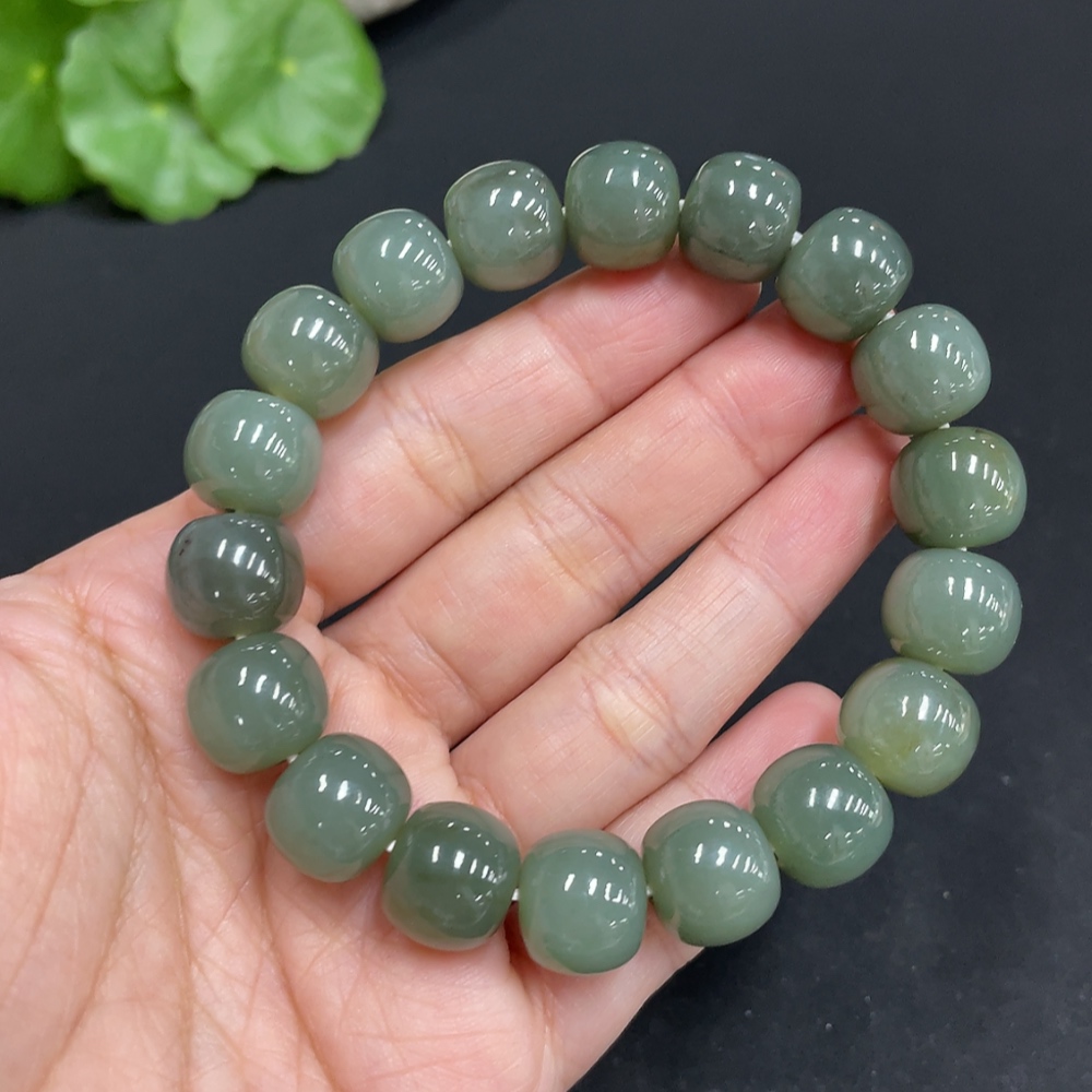 H34072202 Hetian Jade Bracelet, Approx. 12mm, Total Weight Approx. 49.9g