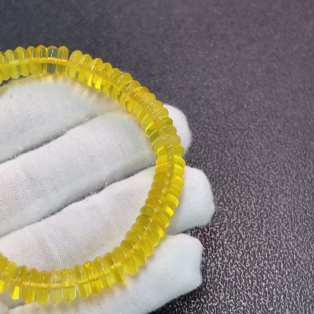 C32786262 Amber Beeswax Bracelet, Total Weight Approx. 8.94g, Size About 8.3mm