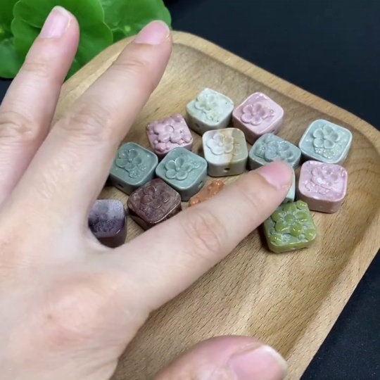 H32813867 Alashan Agate Loose Be9556