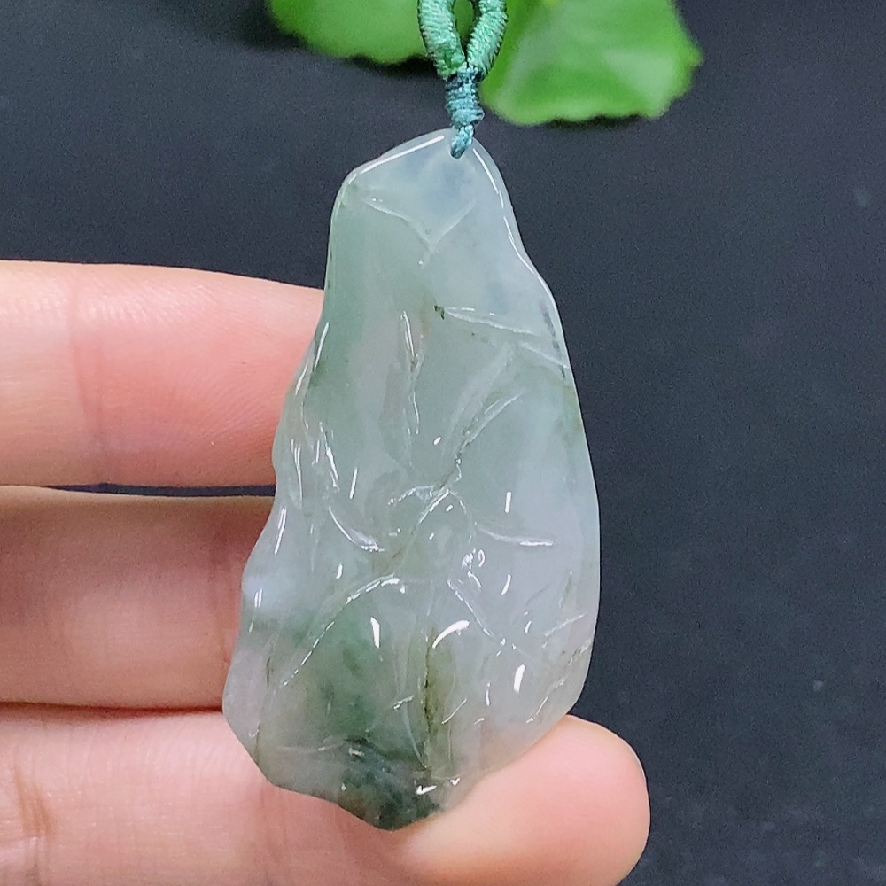 F31682891 Jadeite Fish Pendant with Continuous Abundance, Total Weight Approx. 10.78g
