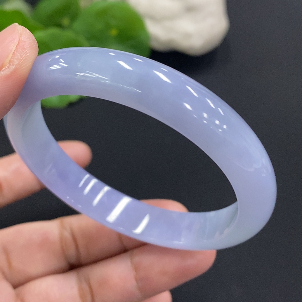 F32742317 Jadeite round bracelet size 55.6 total weight about 40.6g