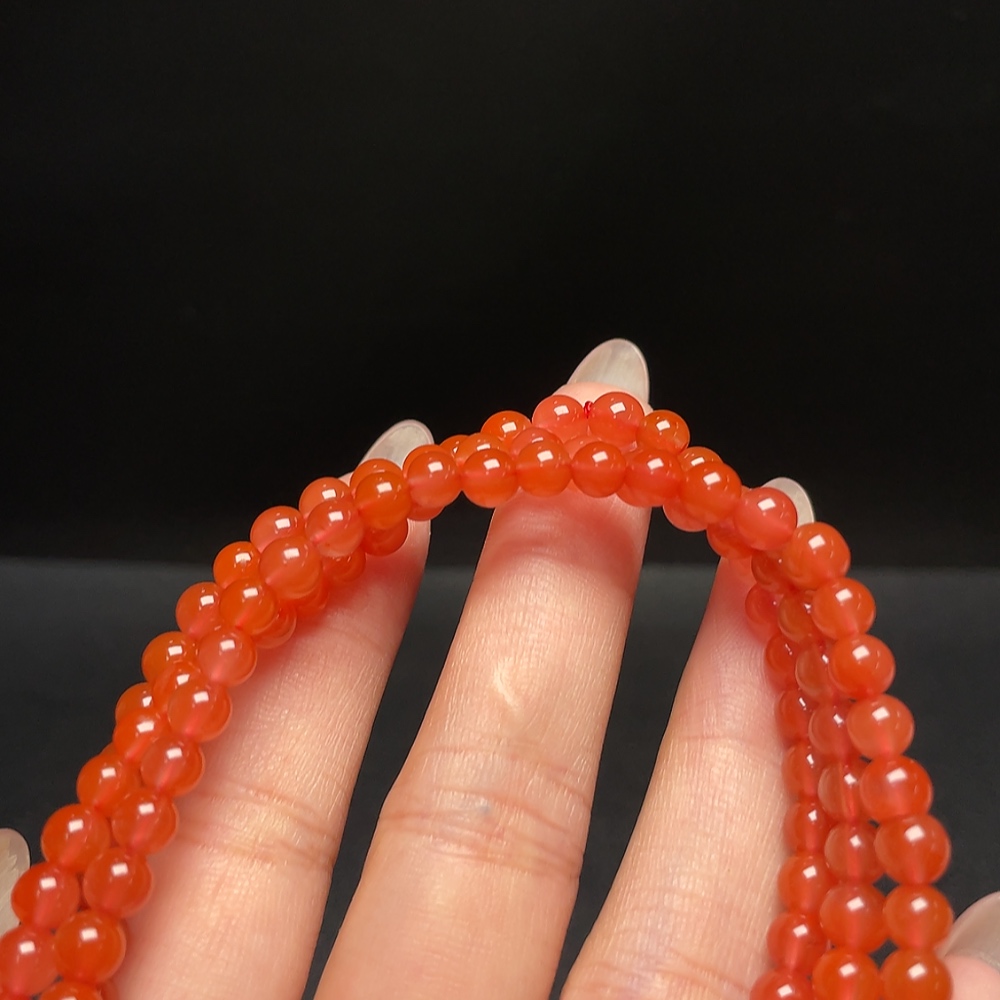 C34066925 South Red Agate Bead Necklace with Visible Organic Matter, Total Weight Approximately 27.65g, Bead Size About 5.3mm