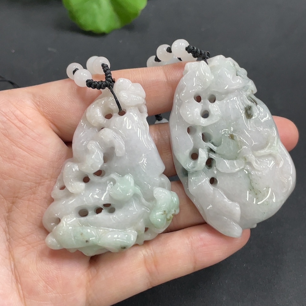 F07337336 Jadeite Pendants Sell as a Lot
