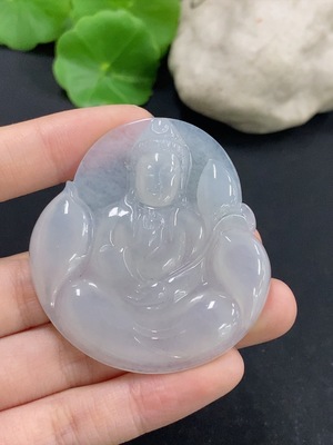 F46548940 翡翠观音挂件 货品总重约26.24g