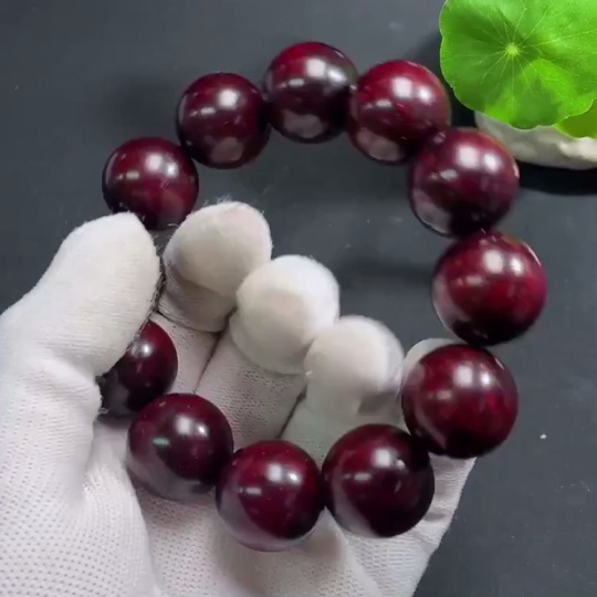 W31666223 Small-Leaf Sandalwood Sandalwood Bracelet, Total Weight Approx. 63.00g, Size Around 20.3mm