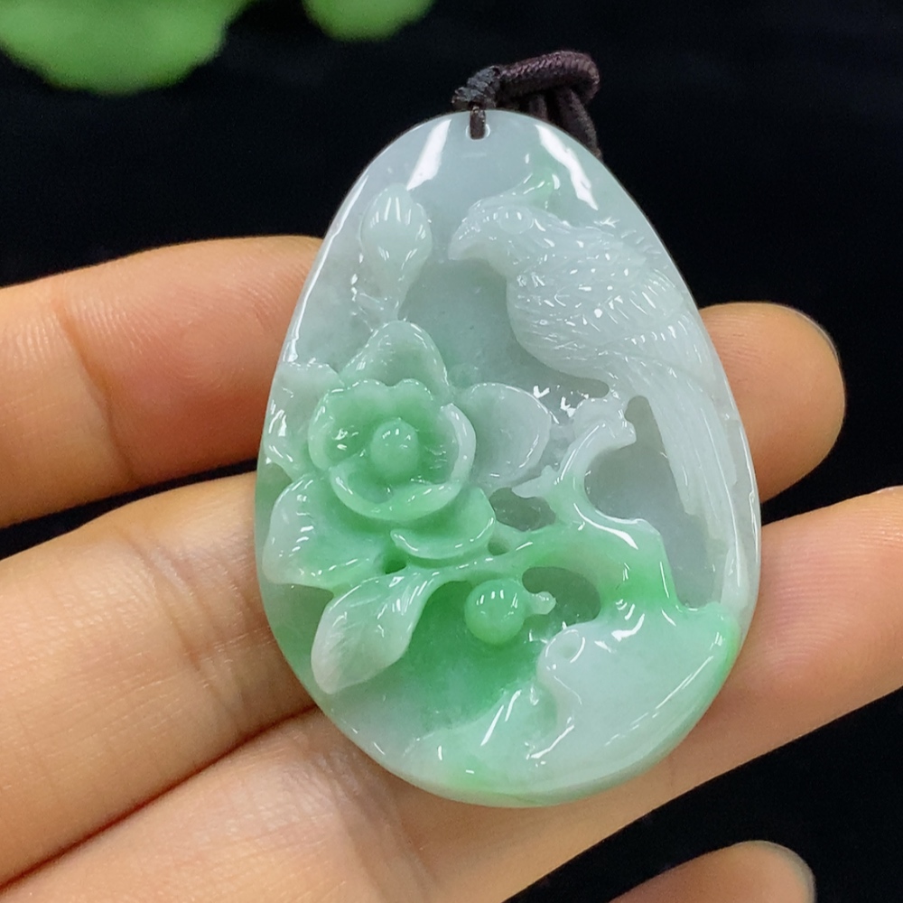 F34024625 Jadeite Pendant with Non-Grade A Beads and Rope, Total Weight Approx. 20.99g