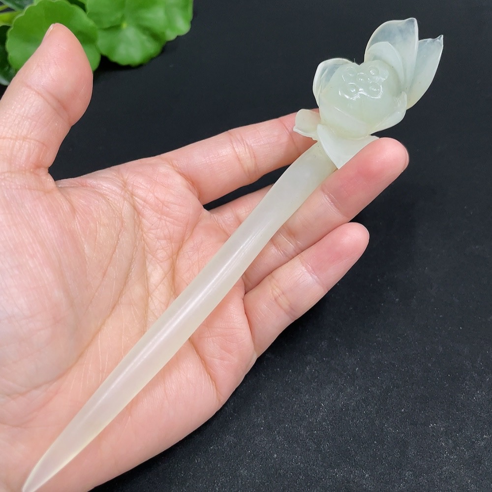 H34051892 Xiuyu (serpentine jade) hairpin