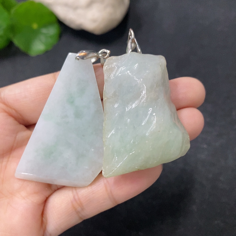 F33912931 Jadeite Pendant Sell as a Lot Non-Gold