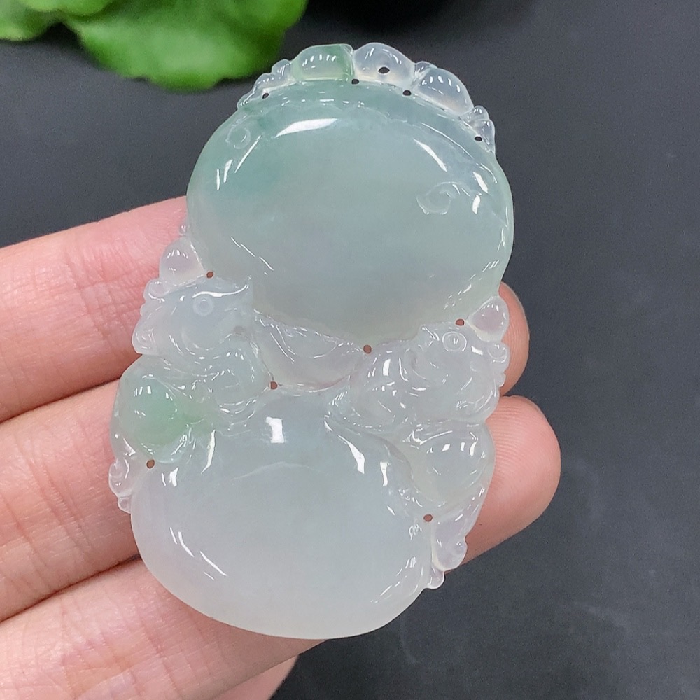 F20236560 Jadeite Antique Pendant Total Weight 19.662g