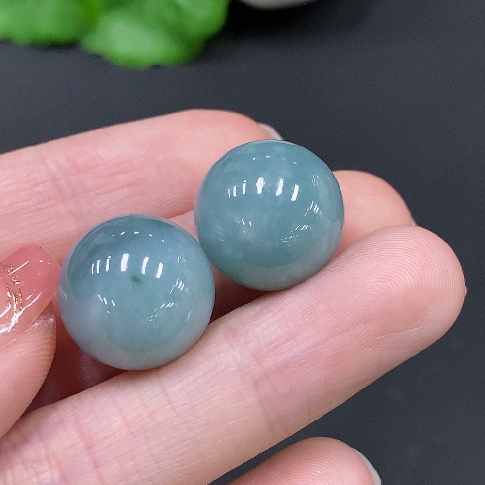 F26951601 Jadeite Round Beads Sell as a Lot